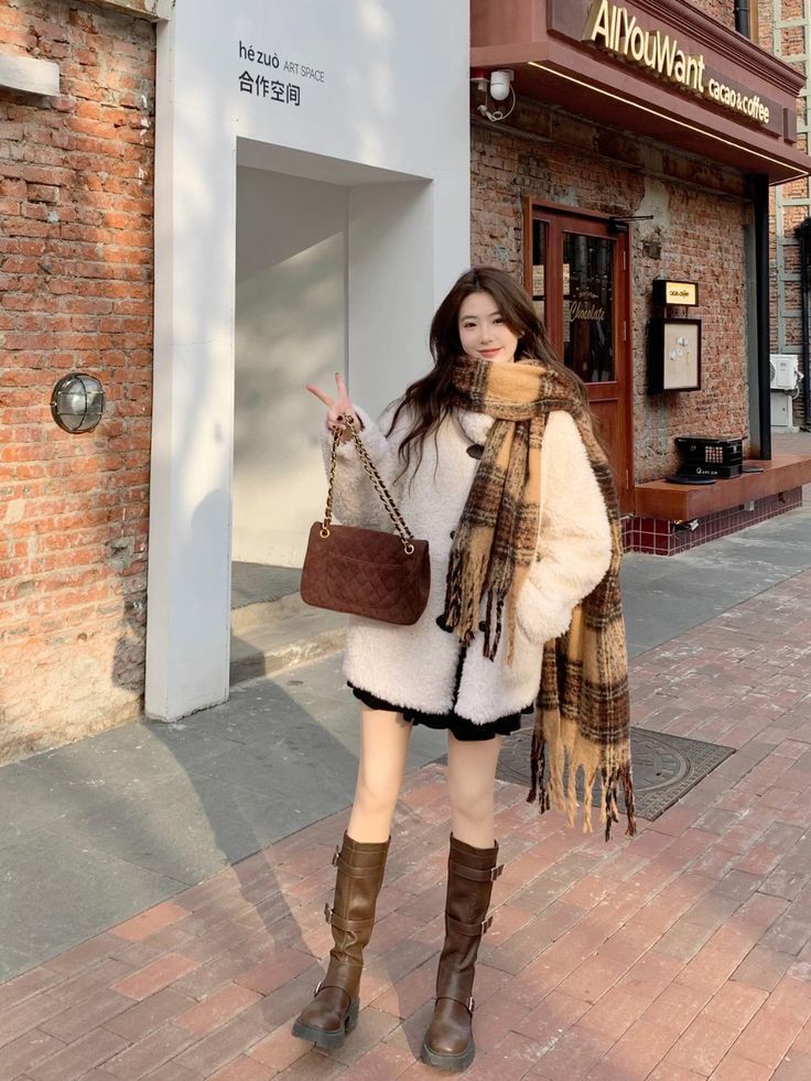 Phụ kiện bản to trở lại