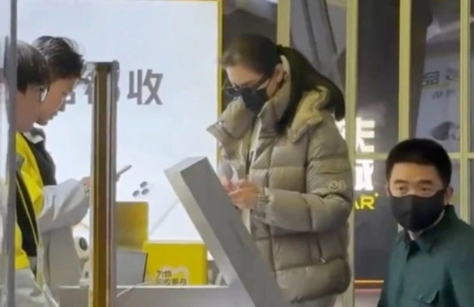 Tỷ phú 44 tuổi giản dị đến bất ngờ