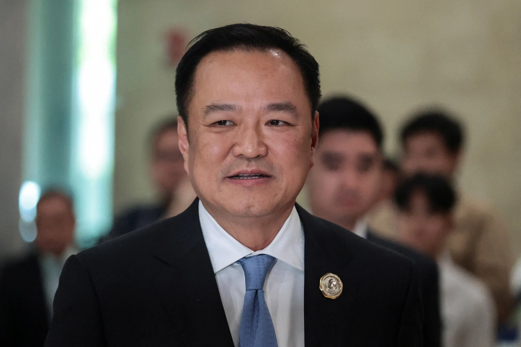 Ông Anutin Charnvirakul tại Bangkok